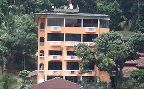 Majestic Tourist Hotel Kandy